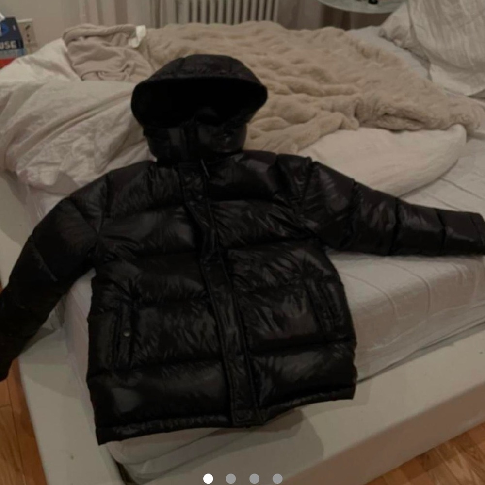 Aritzia super puff regular length